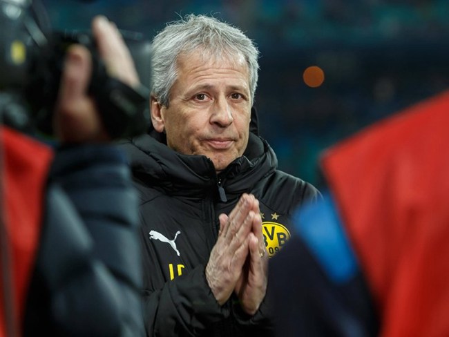 莱比锡迎中超关键赛；集结日伤情更新；更衣室稳定；身体对抗强度拉满(莱比锡红牛vs沙尔克比赛结果)-爱游戏平台